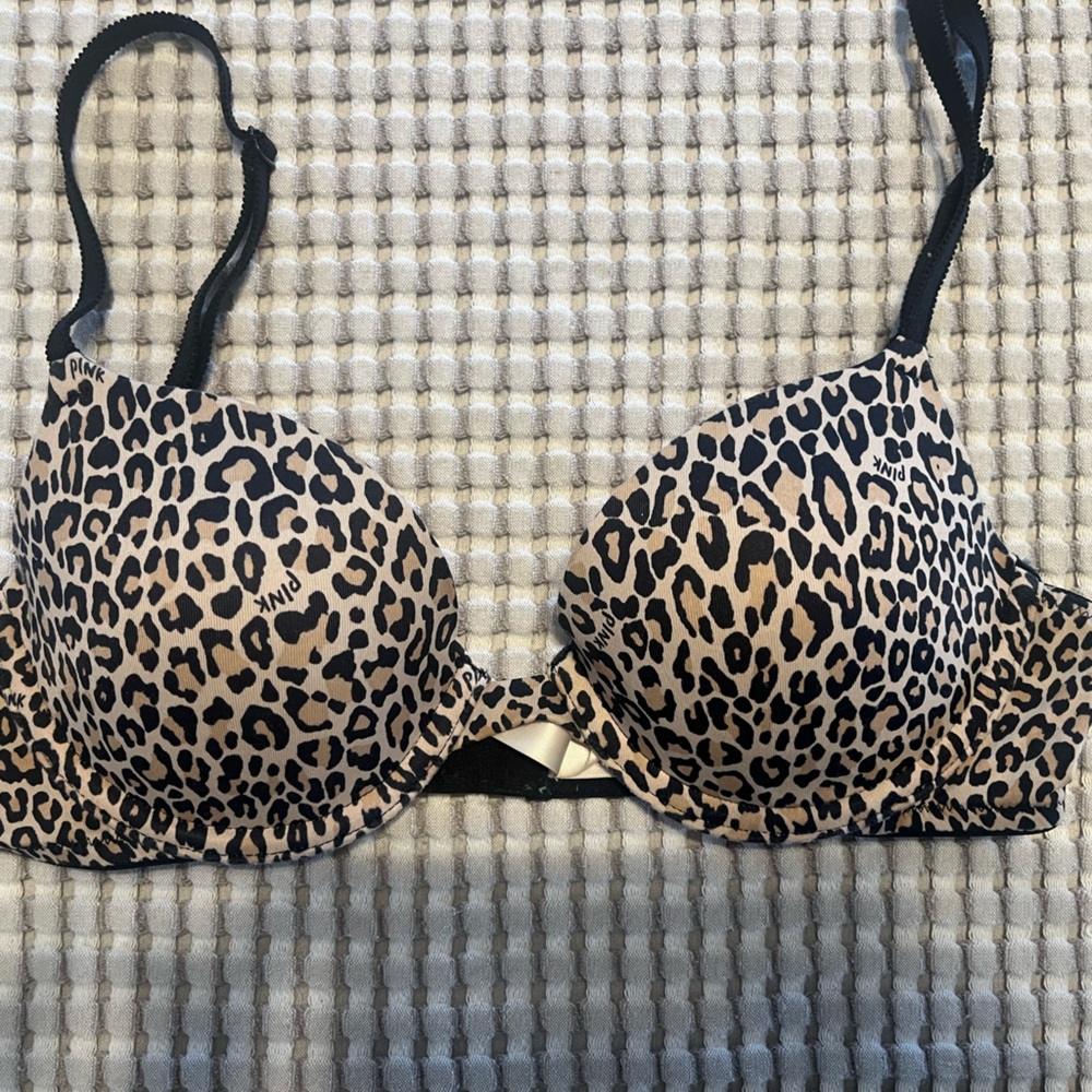 Victoria's Secret Pink Label Bra